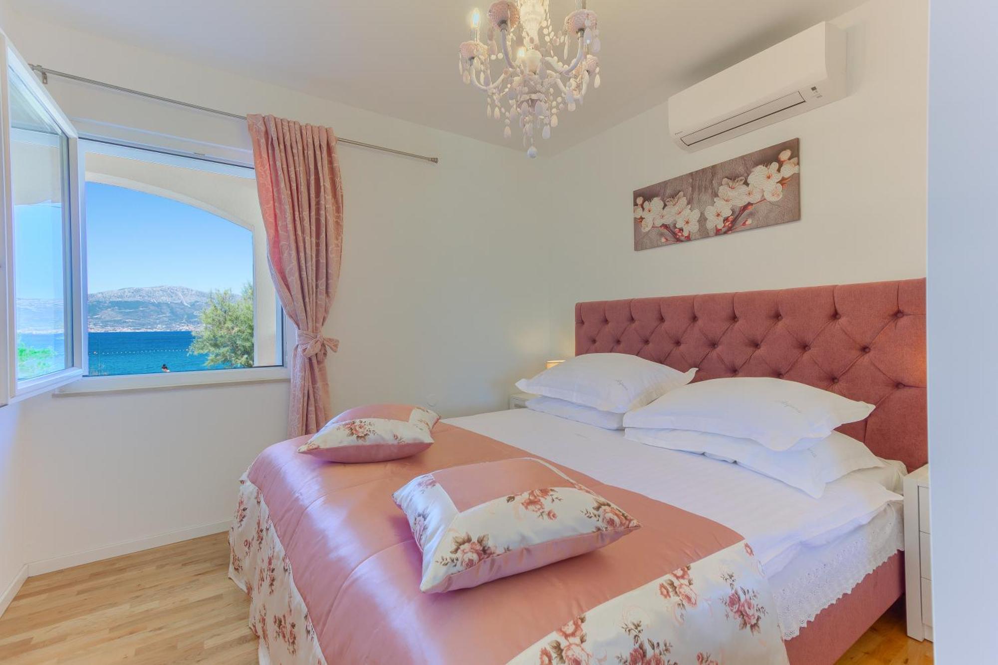 Villa Arijana -More Слатине Экстерьер фото
